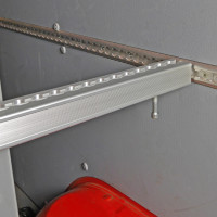 Vorschau: Vierkantsperrbalken mit Airlineprofil, Alu, 2390 - 2615 mm, BC 800 daN, GSP light Vorschau: Vierkantsperrbalken mit Airlineprofil, Alu, 2390 - 2615 mm, BC 800 daN, GSP light